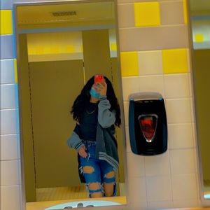 Meet your Posher, Bella